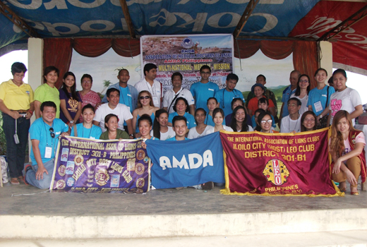 Dr Edmond Fernandes in relief mission in typhoon hit Philippines